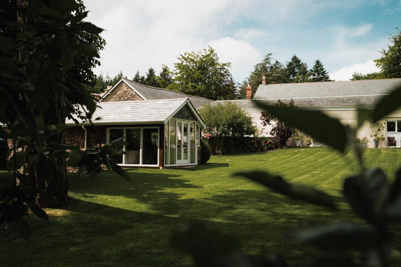 Bed and Breakfast Stoodleigh Court Coach House à Tiverton  Extérieur photo